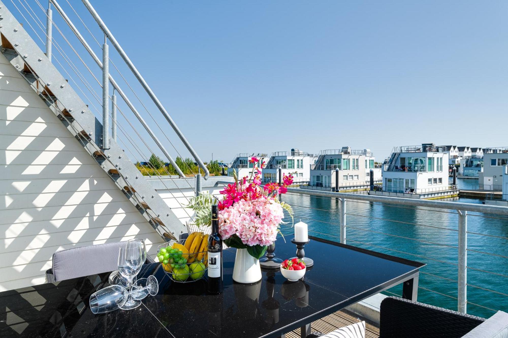 Triton: Meerblick, Sauna, Dachterrasse 奥尔本尼兹 外观 照片